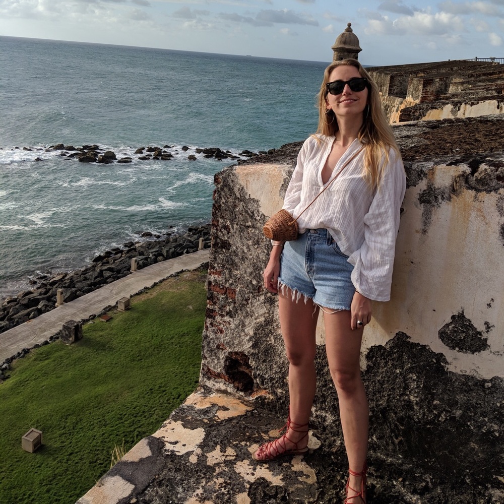 Meet your Posher, Marissa